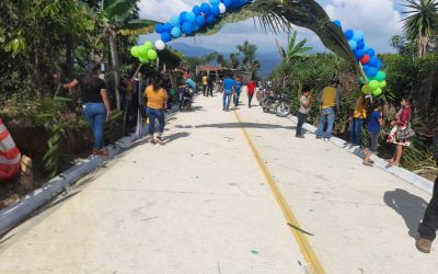 Entrega oficial el  proyecto Mejoramiento Calle Rural Sector los Gerónimo, Aldea Capucalito la Unión, Zacapa